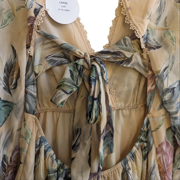 Luxxel Floral Long Sleeve Open Back Dress - Picture 9 of 10